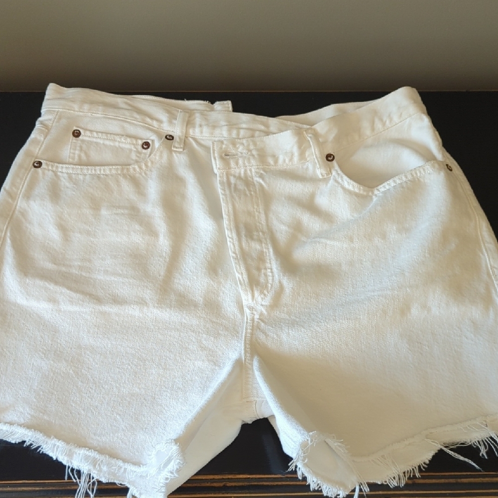Agolde White Jean Shorts. Women's Size 31. Criss Cross Short. NEW